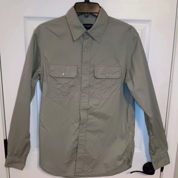 Club Monaco Other - Club Monaco Soft Ripstop Snap Front Long Sleeve Shirt